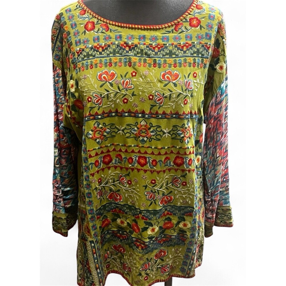 John Mark Women’s M Top Bohemian Style Floral Embroidered 3/4 Sleeve Round Neck